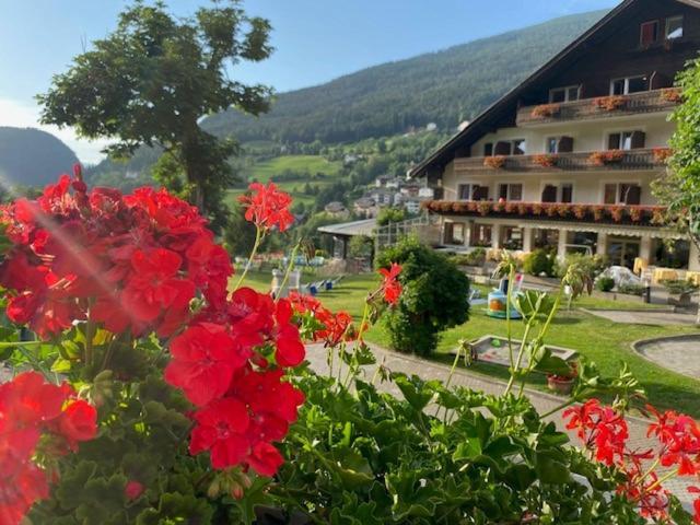 Hotel Rodes Ortisei Exterior photo